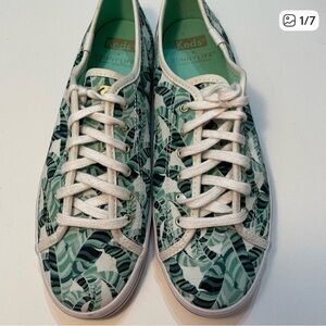 Keds Women's Green Leaf Print Sneakers Size 8.5 SB-1